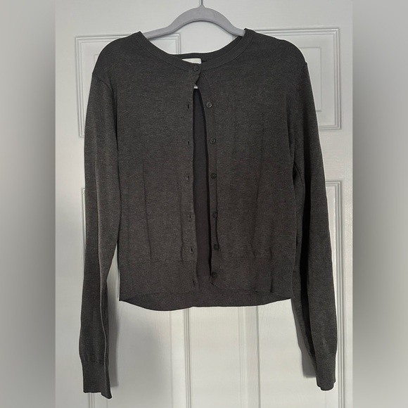 H&M Fine Knit Grey Button-Up Cardigan - Picture 2 of 6